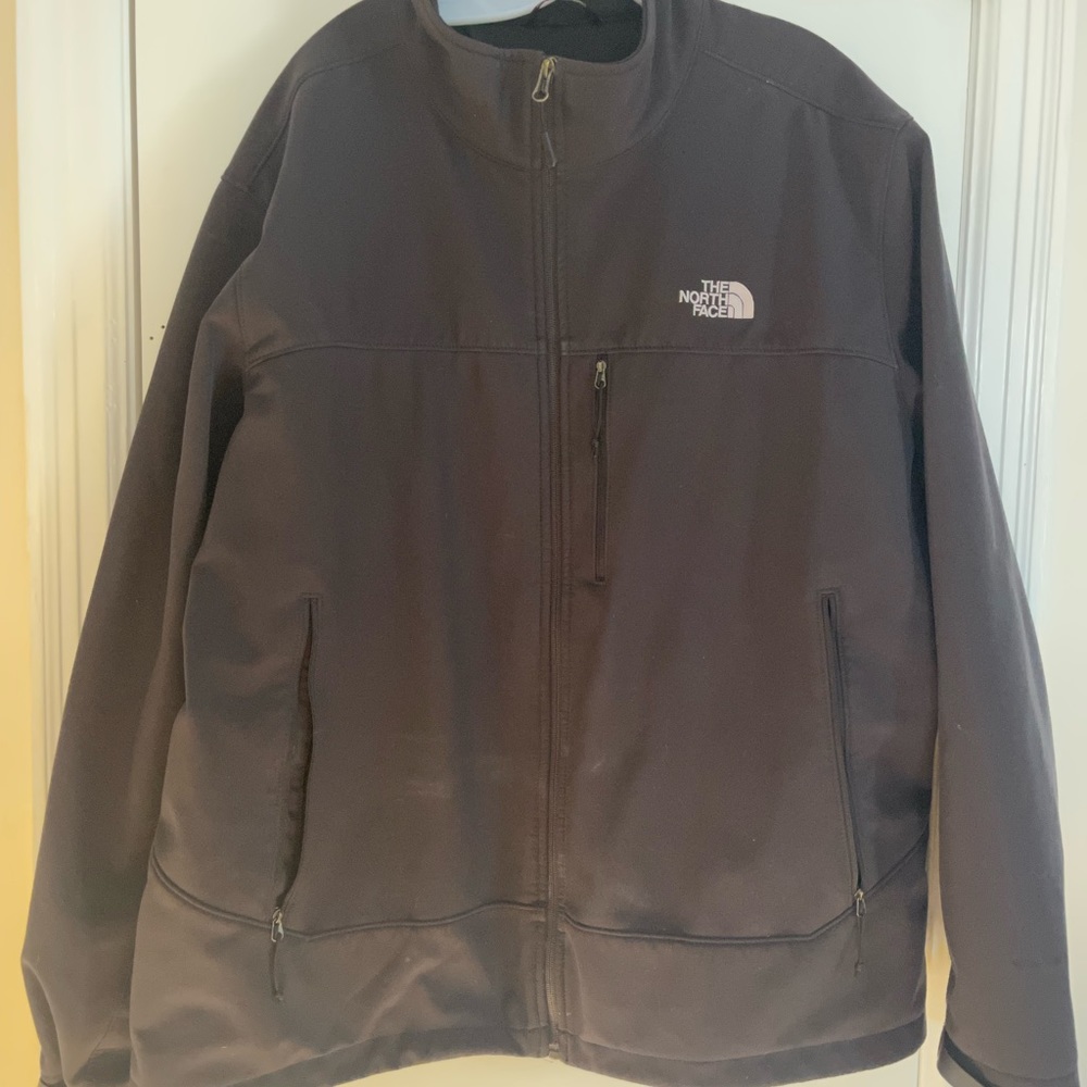 Men’s black NorthFace soft shell jacket size XXL high collar zipper detailing